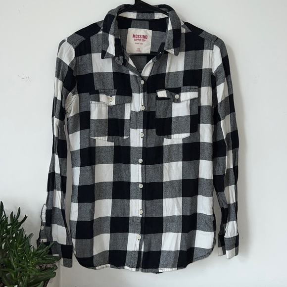 Mossimo Supply Co. Tops - 3/$15 Mossimo supply co. black and white buffalo check flannel button down | M